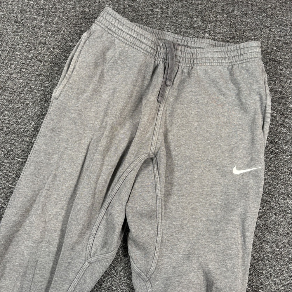 Nike Joggers Mens Size M Gray Fleece Sweatpants Embroidered Swoosh Logo